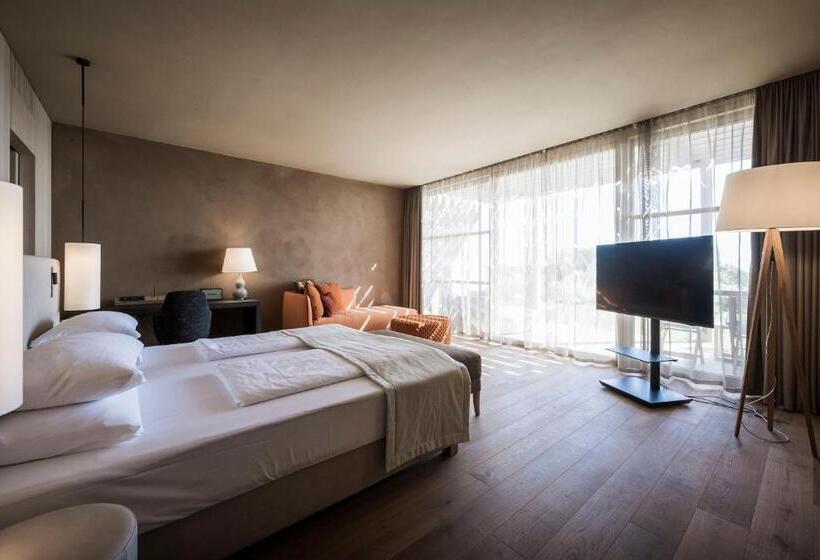 سوییت جونیور با چشم‌انداز دریا, Adler Spa Resort Sicilia