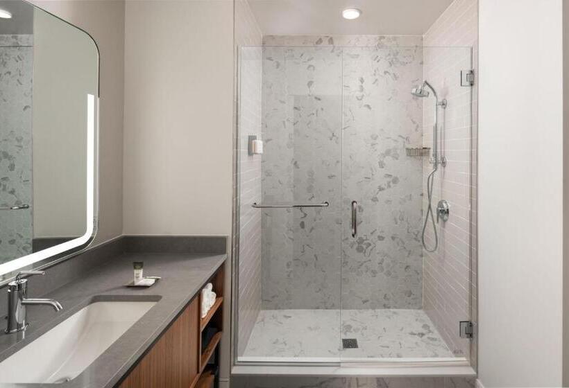 חדר סטנדרט עם מיטת קינג, Forty Five, Macon, A Tribute Portfolio