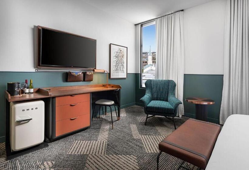 חדר סטנדרט עם מיטת קינג, Forty Five, Macon, A Tribute Portfolio