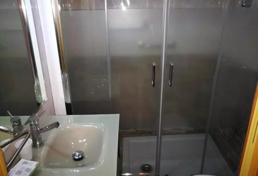 Economy-huone, Hostal Escarla