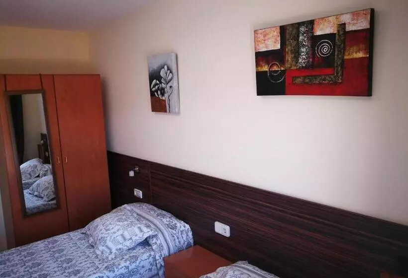 Standard-huone Näkymä, Hostal Escarla