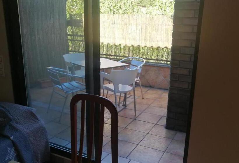 Номер Стандарт с Террасой, Hostal Escarla