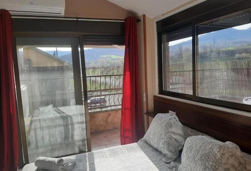 标准间带露台, Hostal Escarla