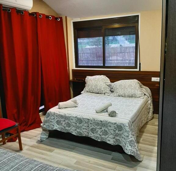 Номер Стандарт с Террасой, Hostal Escarla