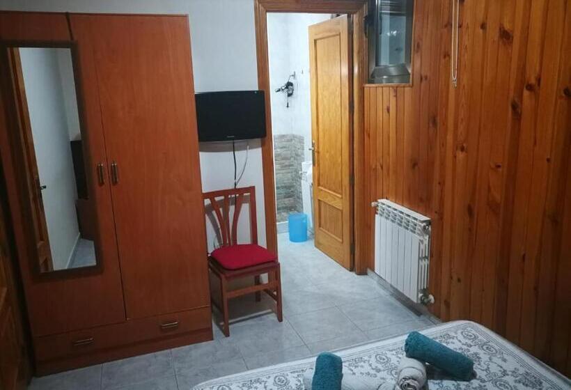 Номер Стандарт, Hostal Escarla