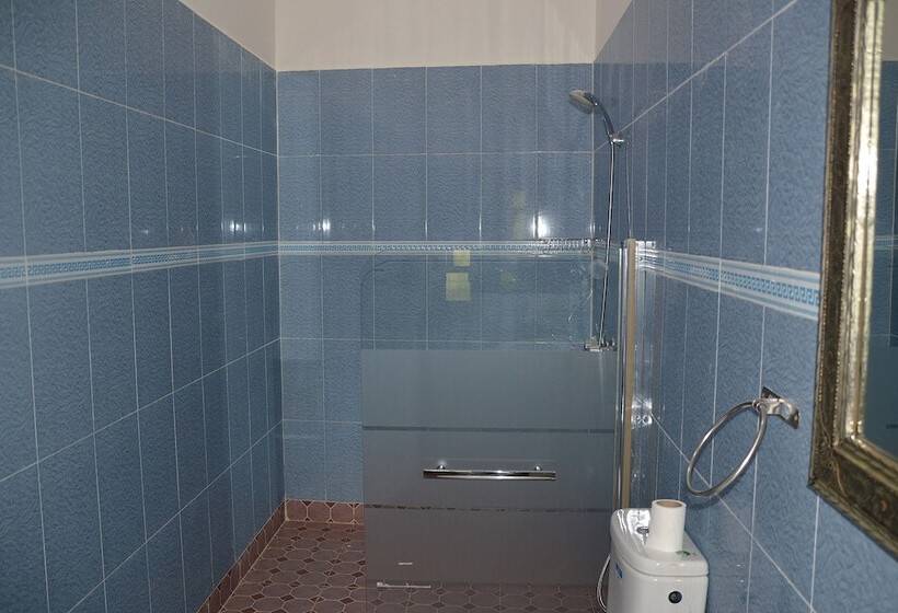 اتاق لوکس, Haven La Chance Desert