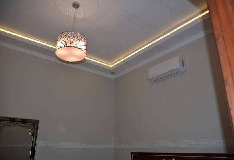 اتاق لوکس, Haven La Chance Desert