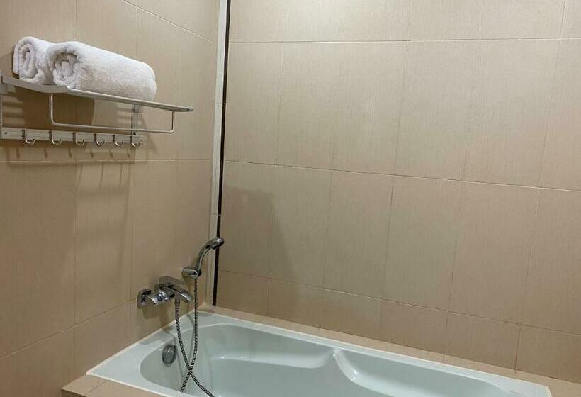 اتاق لوکس, Hôtel Sancta Maria