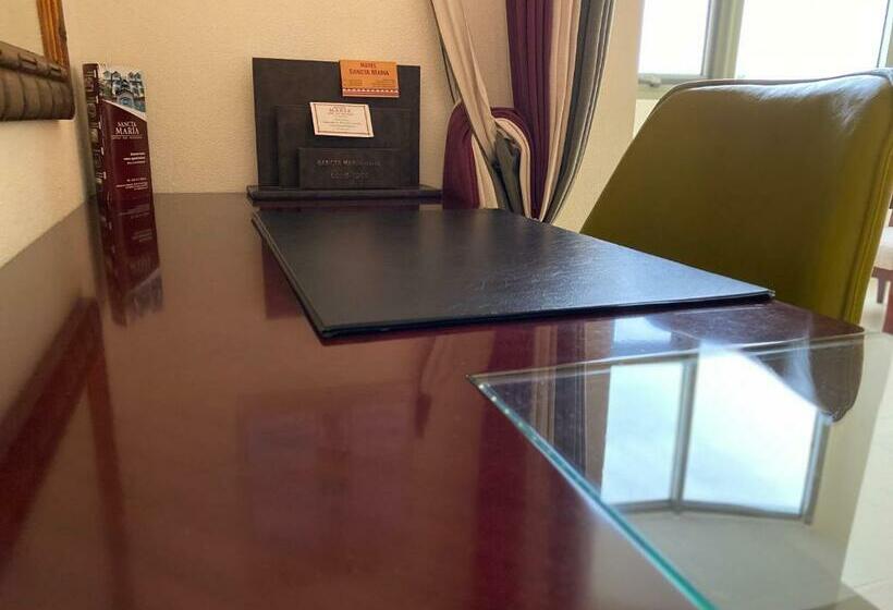 اتاق لوکس, Hôtel Sancta Maria