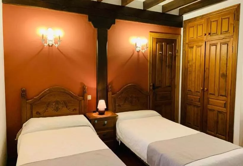 اتاق اکونومی, La Posada De Abanillas