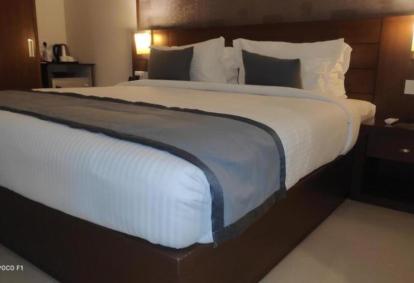 Номер Deluxe, Emperor Hotel Rachana Continental Pvt Ltd