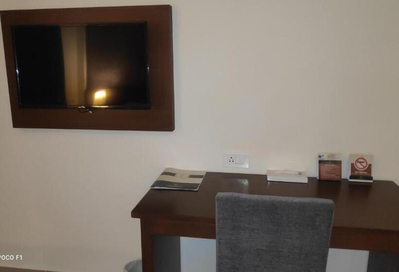 Номер Superior, Emperor Hotel Rachana Continental Pvt Ltd