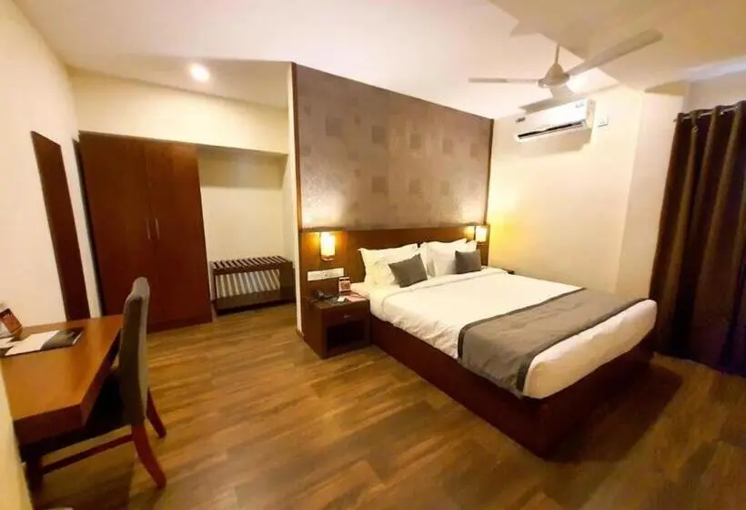スイート, Emperor Hotel Rachana Continental Pvt Ltd