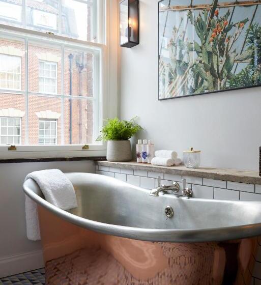 디럭스 룸, Artist Residence Bristol