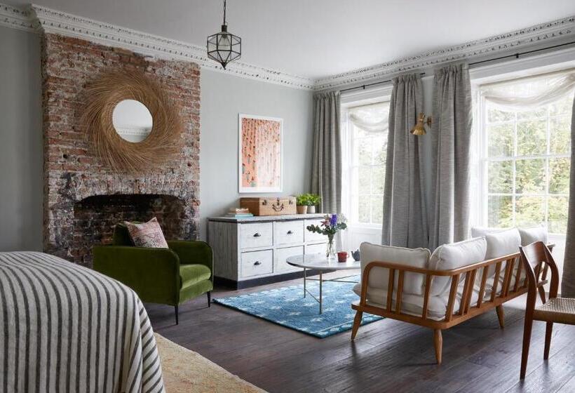 스위트, Artist Residence Bristol