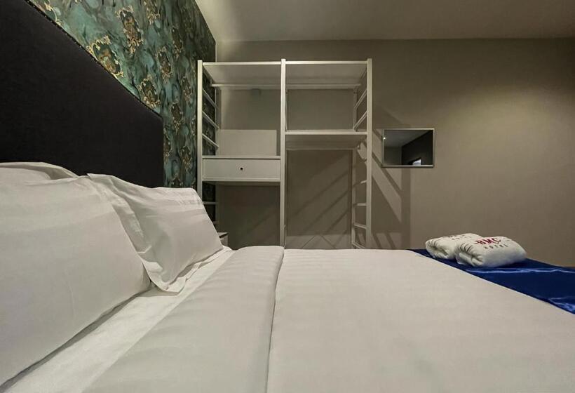 Полулюкс, Bmc