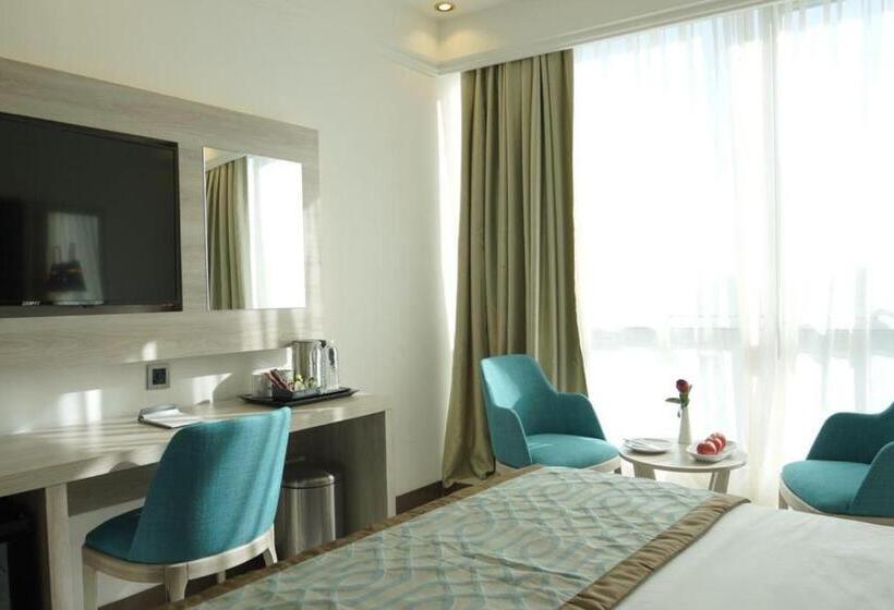 اتاق لوکس, Noor Land