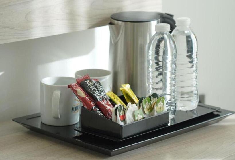 اتاق استاندارد یک نفره, Noor Land