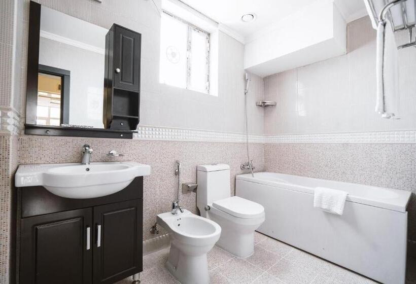 سوییت جونیور, Noor Land