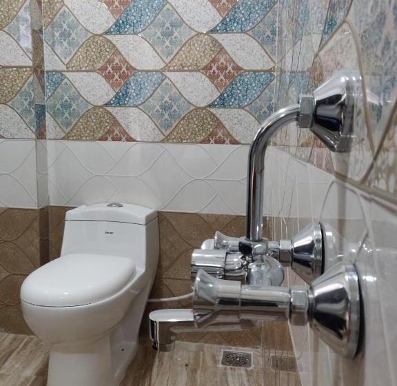 Studiou Familiar, Sri Vignesh Residency