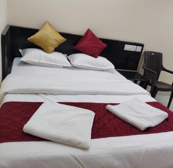Suite Deluxe, Sri Vignesh Residency