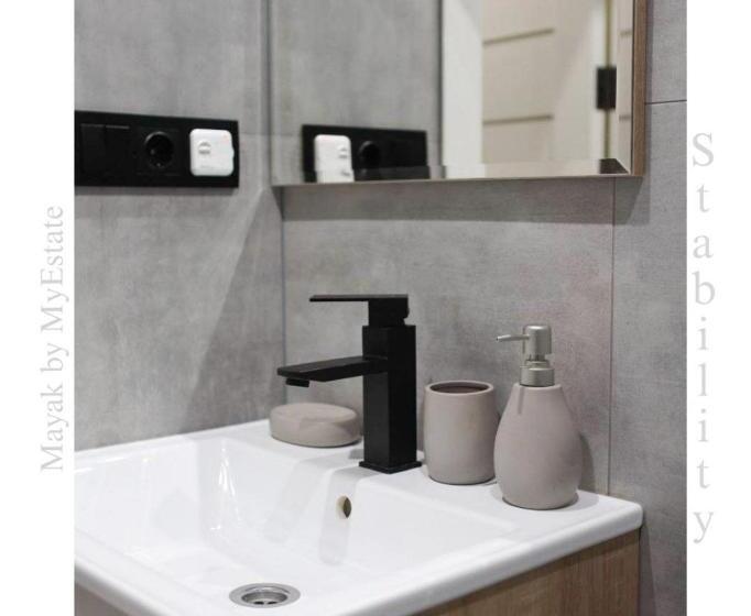 آپارتمان 1 خوابه با بالکن, Aparthotel Mayak Yablunytsia