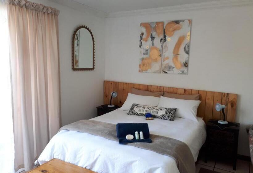 חדר סטנדרט נוף לבריכה, La Casa On Bashee