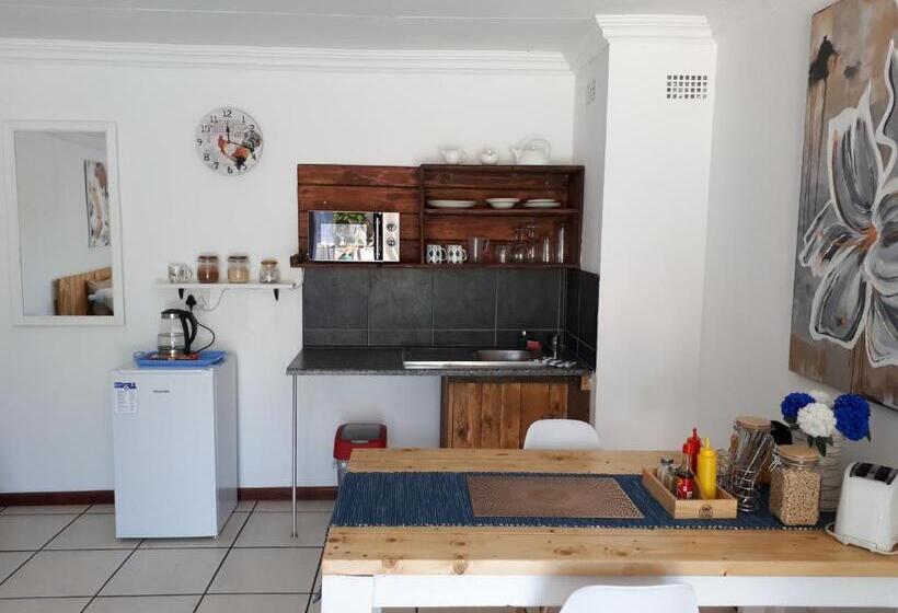 חדר סטנדרט נוף לבריכה, La Casa On Bashee