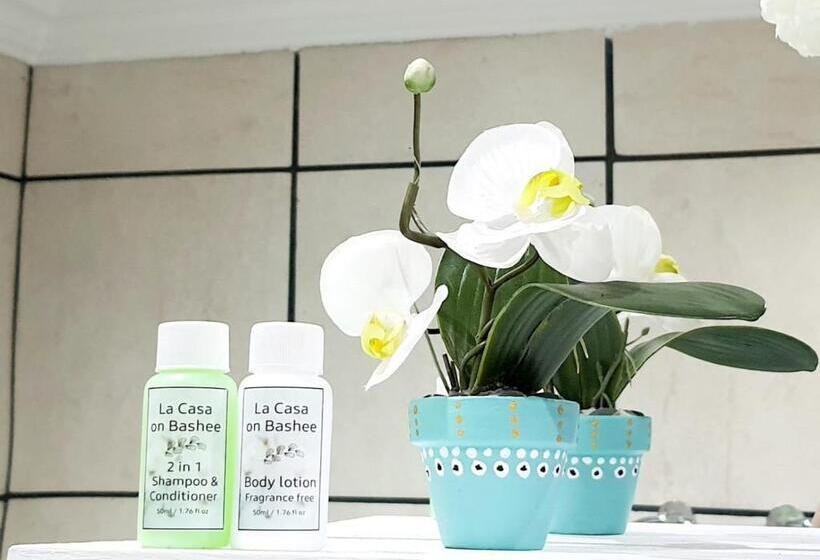 חדר סטנדרט נוף לבריכה, La Casa On Bashee