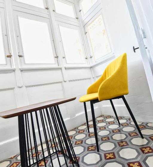 اتاق استاندارد با بالکن, Xeuchia Accommodation