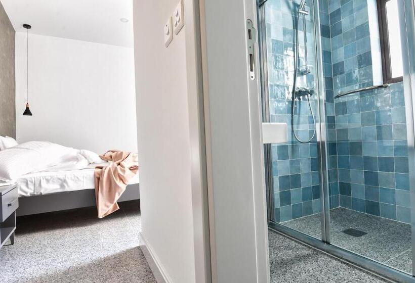 اتاق استاندارد, Xeuchia Accommodation