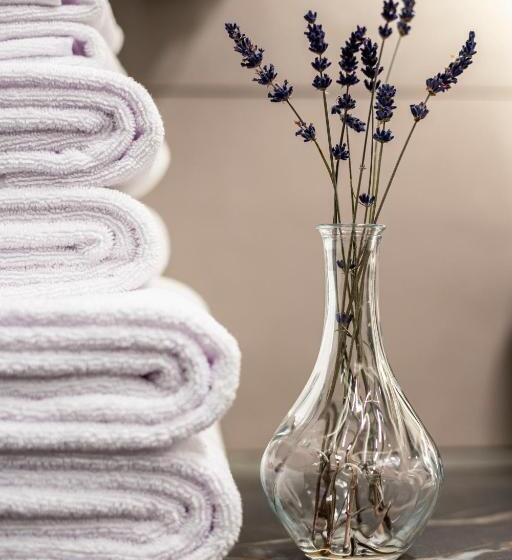 سوئیت با بالکن, Loft7