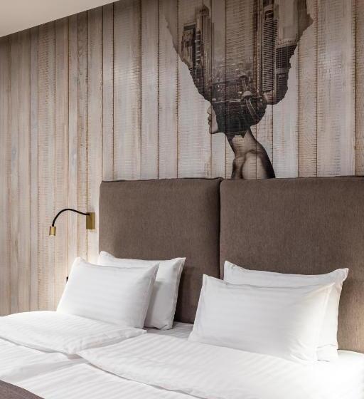 سوییت خانوادگی, Loft7