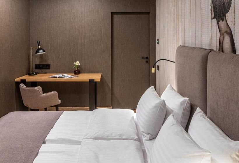 سوییت خانوادگی, Loft7