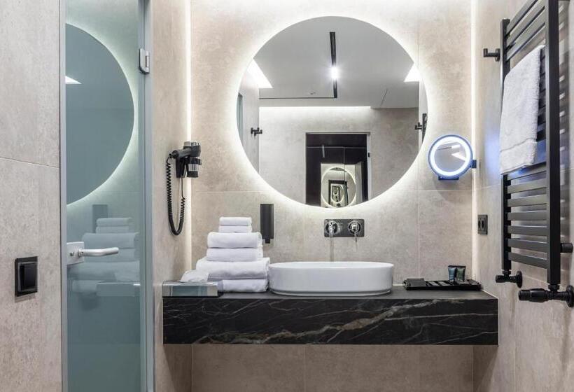 سوئیت با تخت بزرگ, Loft7