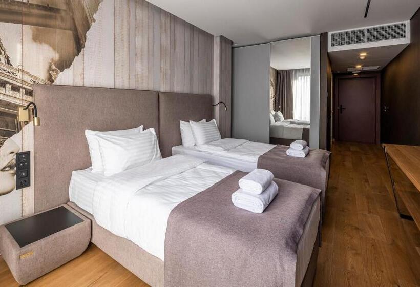 اتاق استاندارد, Loft7