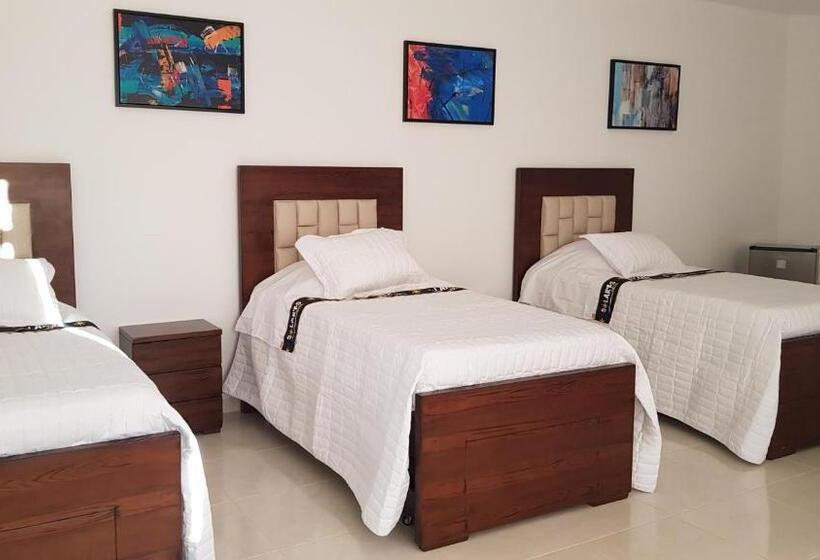 חדר משפחתי דלוקס, Solaris