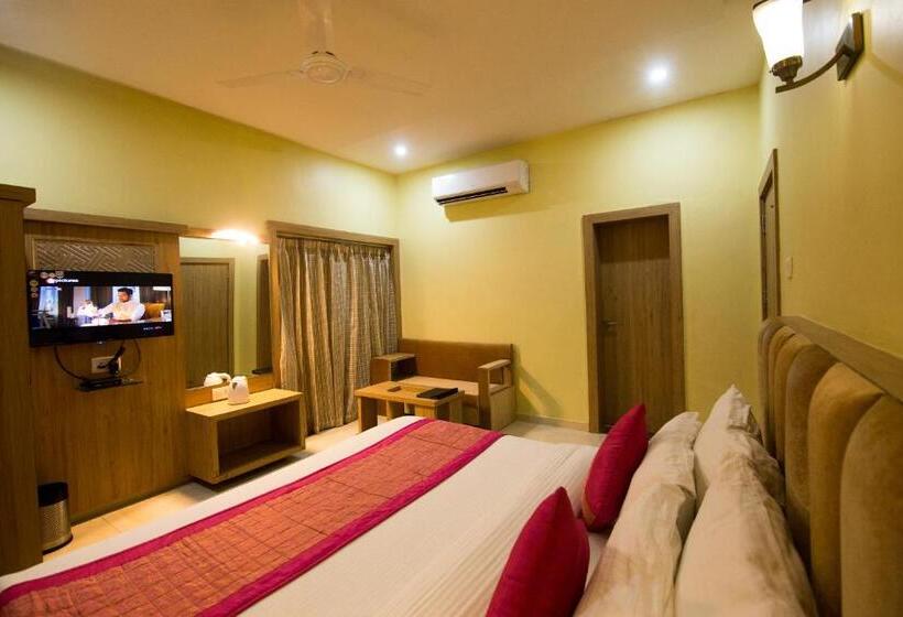 غرفة ديلوكس مزودة بشرفة, The River Front Resort