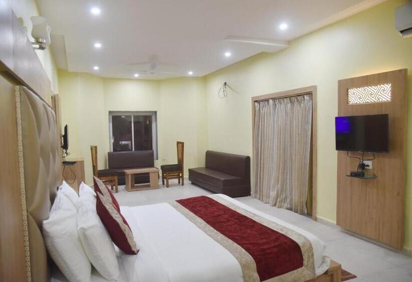 Стандартный Номер Кровать Кинг, The River Front Resort