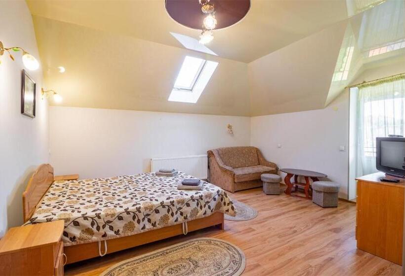 سوییت, вілла юран східниця