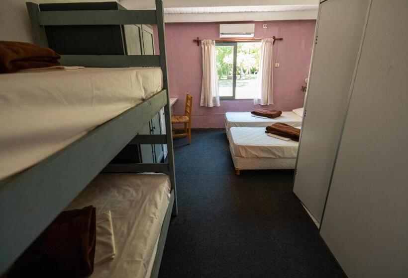 四人标准间, Mundaka Hostel Y Bar