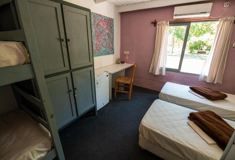 四人标准间, Mundaka Hostel Y Bar