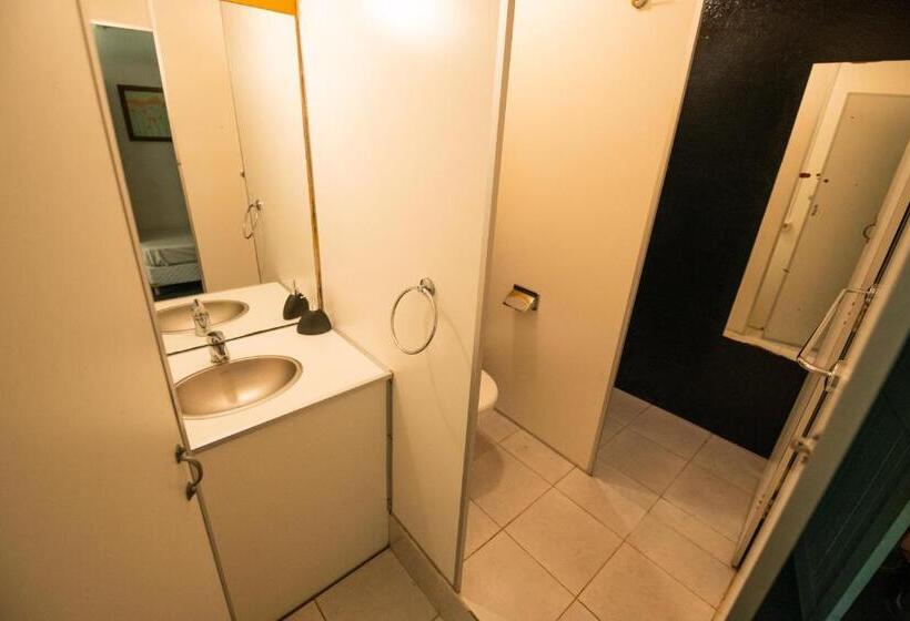 スタンダード４人部屋, Mundaka Hostel Y Bar