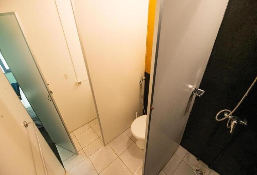 四人标准间, Mundaka Hostel Y Bar