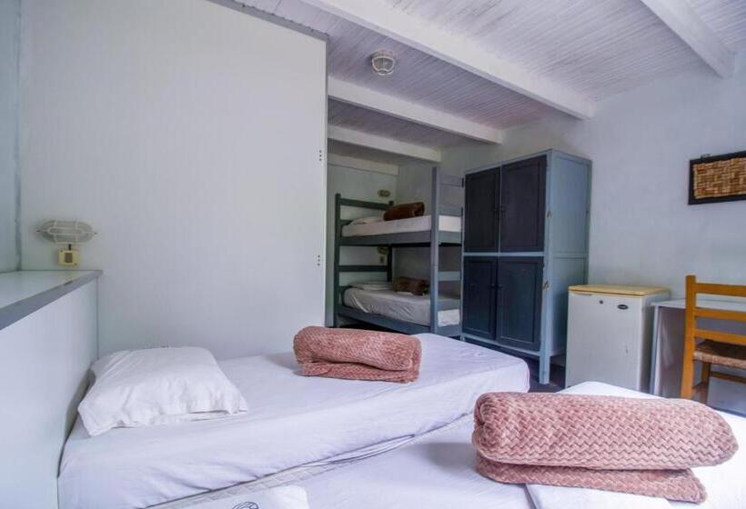 四人标准间, Mundaka Hostel Y Bar