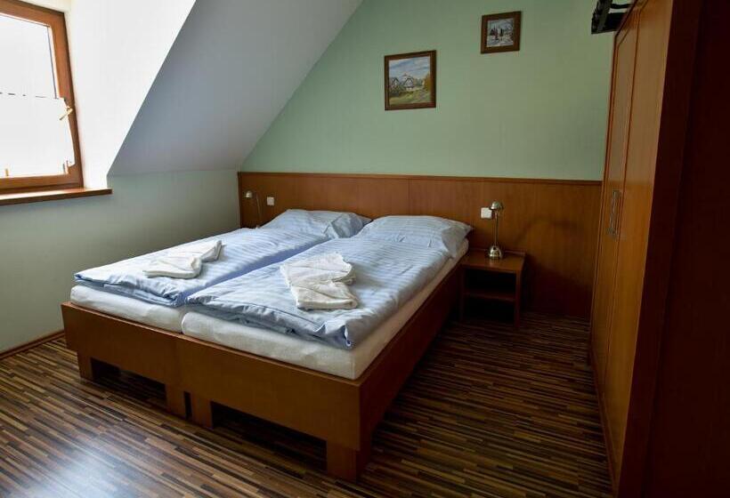 جناح سوبيريور, Penzion Trojkámen