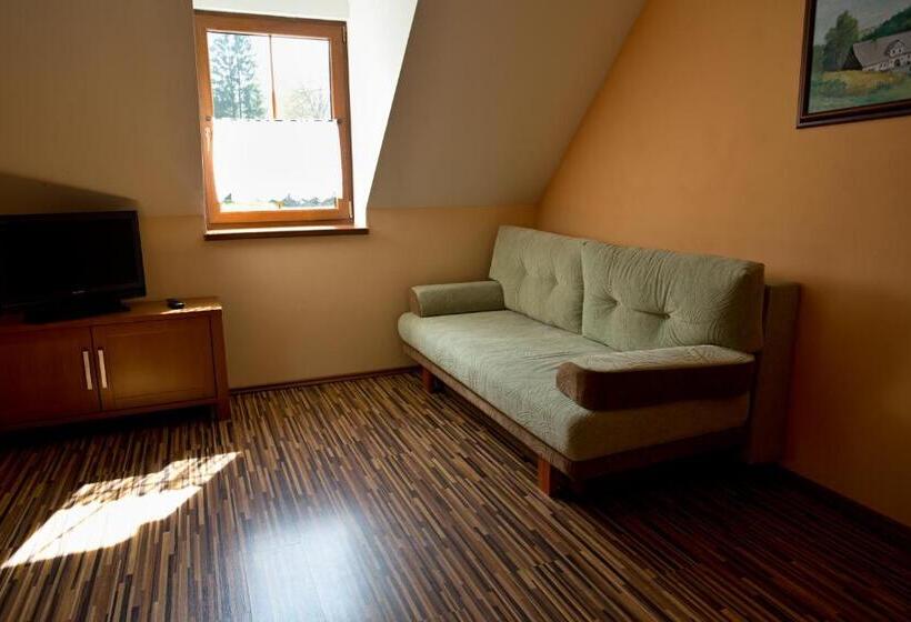 جناح سوبيريور, Penzion Trojkámen