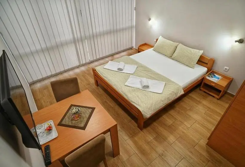 اتاق استاندارد, Prenoćište I Restoran Ihthis