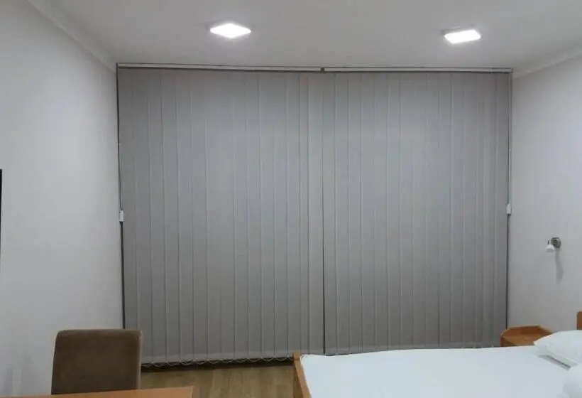 اتاق استاندارد, Prenoćište I Restoran Ihthis