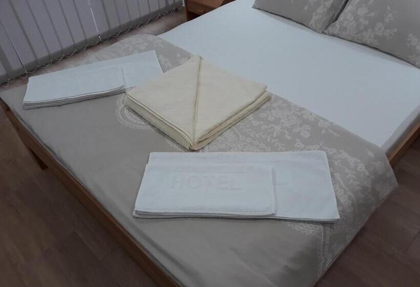 اتاق استاندارد, Prenoćište I Restoran Ihthis